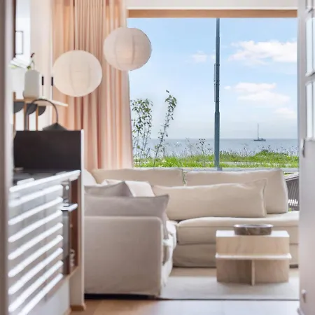 Luksus Med 3 Soverum Ved Stranden I * 凯特明讷